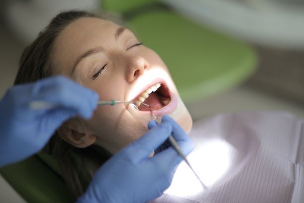 Terapeitiskā zobārstniecība